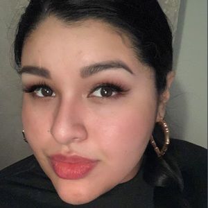 Meet your Posher, Marina